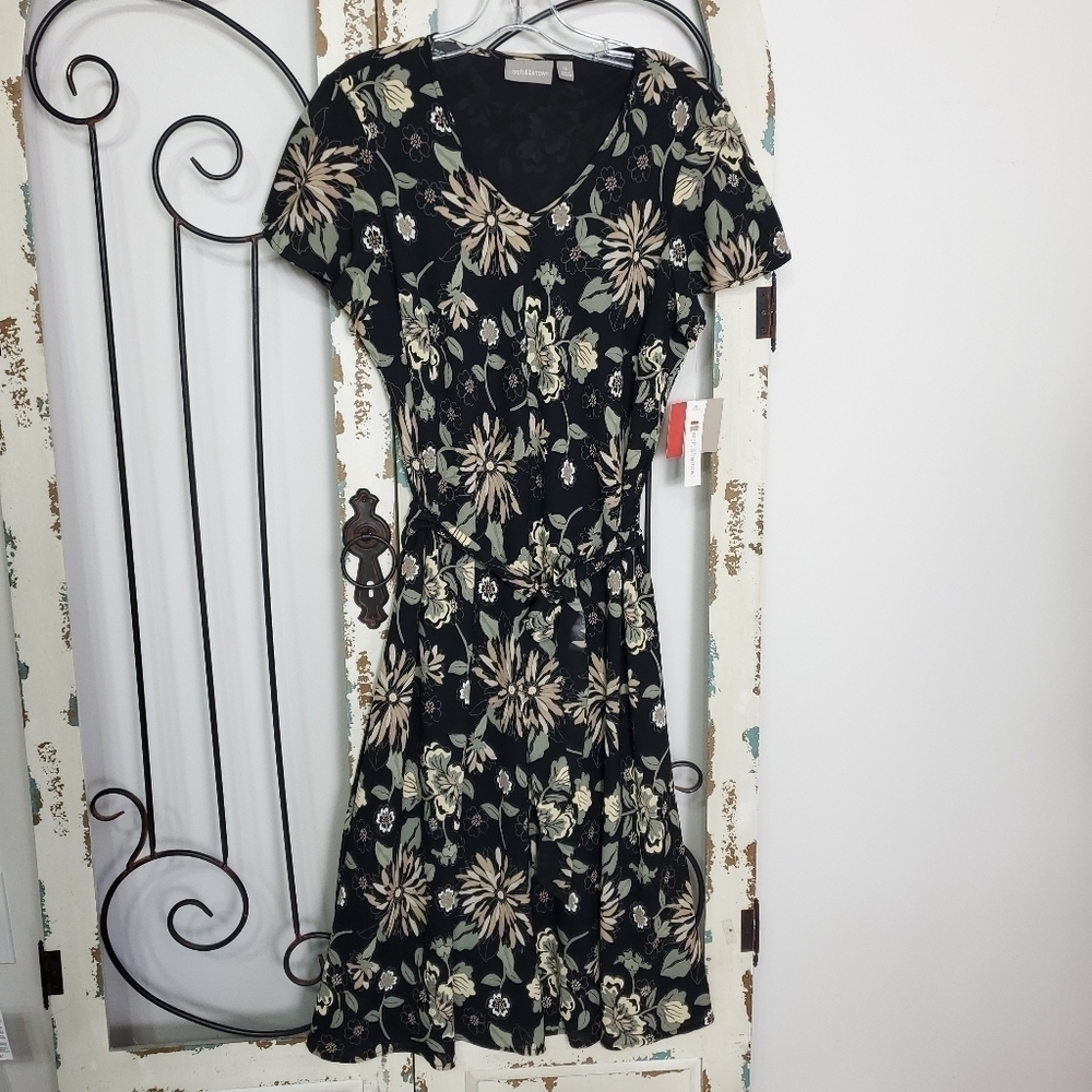 NWT Croft & Barrow short sleeved dress